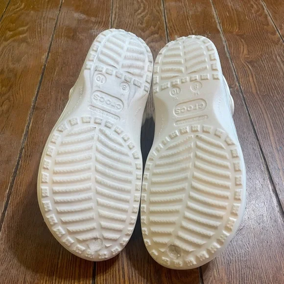 ❌SOLD❌Crocs White Lined Clogs Slippers Womens Size 10 Faux Fur Fuzzy - Picture 8 of 8